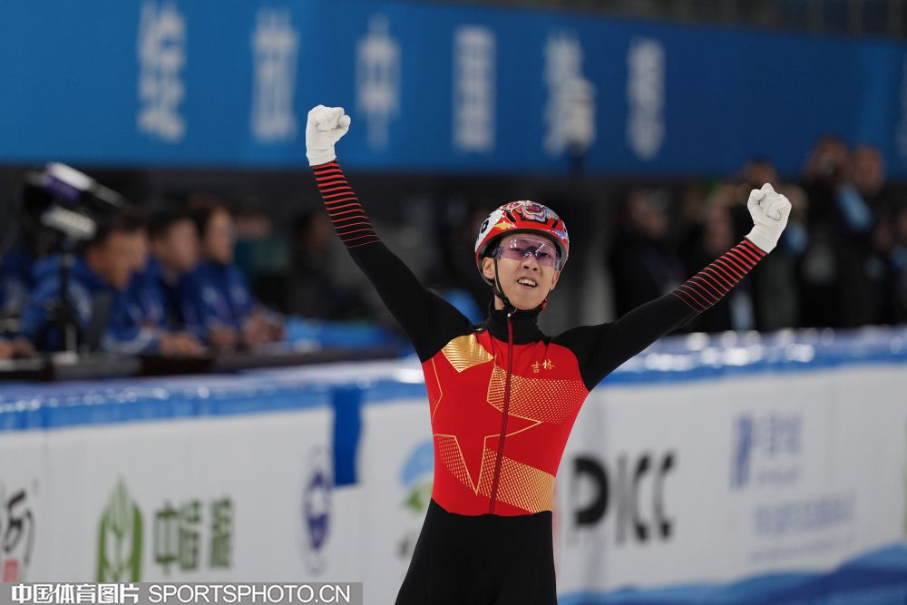 韦斯-布朗：其实不反感奥纳纳，但他真的每次都有奇怪的失误